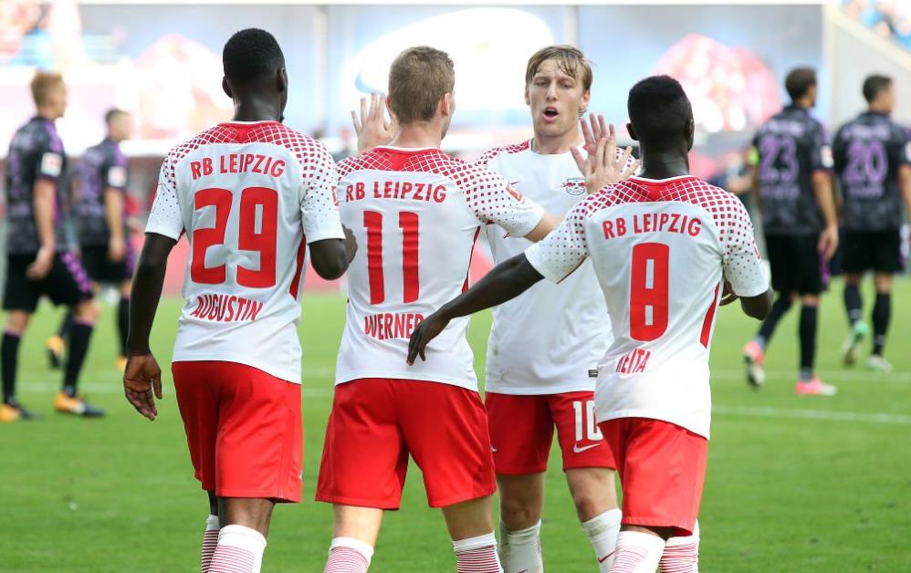 曼城vs利兹联首发：哈兰德先发，福登、B席、阿姆帕杜出战